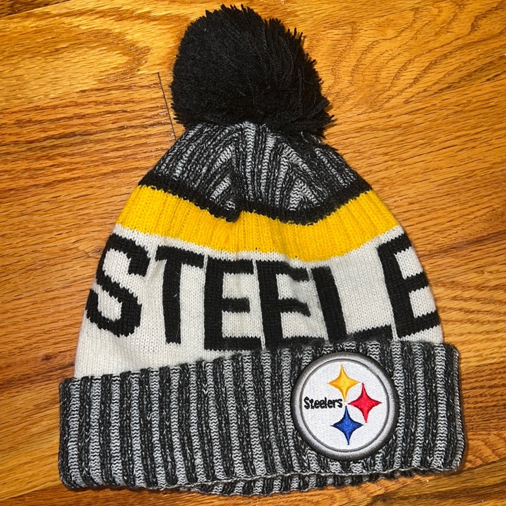 New Era Pittsburg Steelers Knit Beanie with Pom